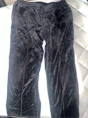 Wonder Nation girl’s Black Plush Velour Lounge Pants. Size XL (14/16)